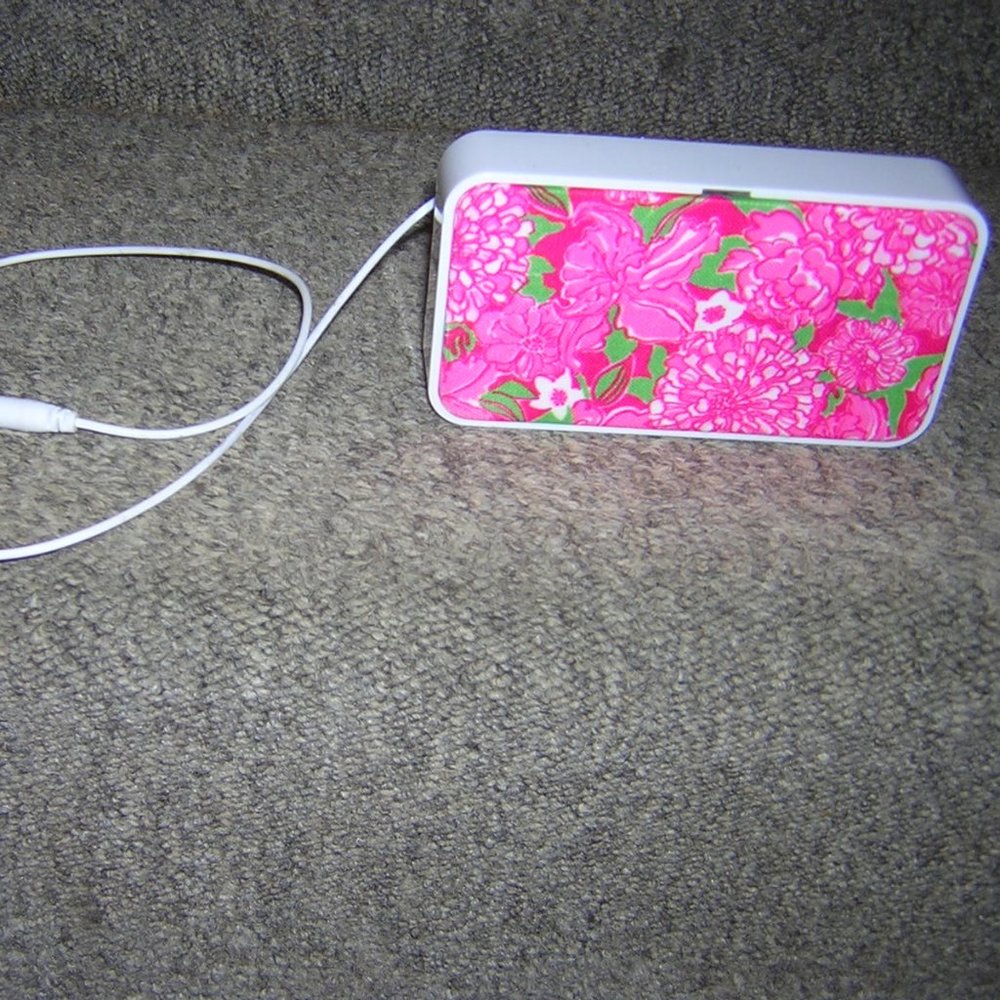 🌻💐🌸LILLY PULITZER (?)MINI SPEAKER~Pink Floral~Battery Operated (AAA)